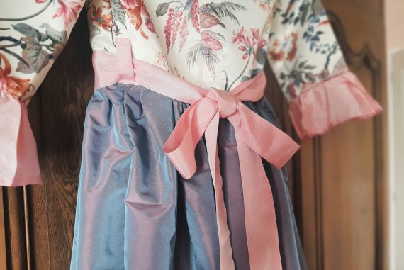 noeud robe de princesse dans le dos