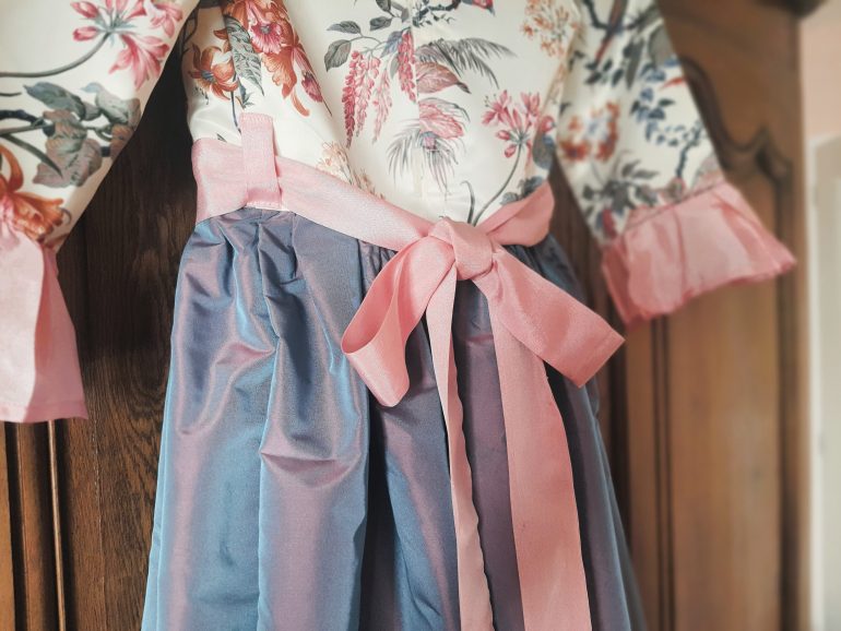 noeud robe de princesse dans le dos