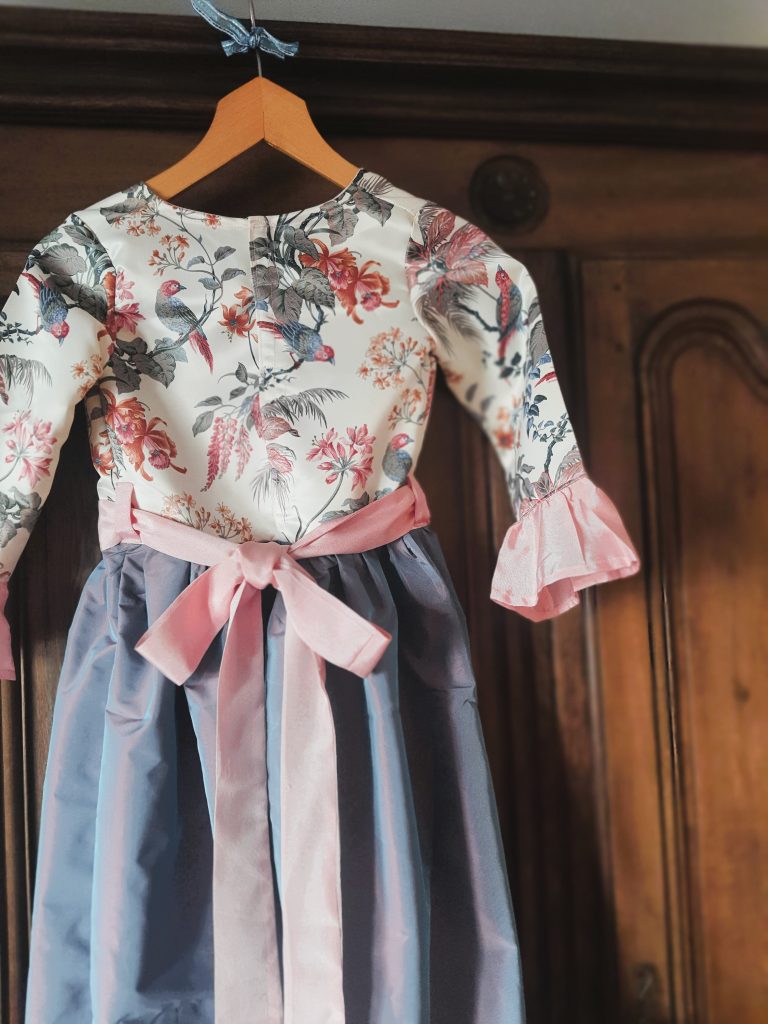 dos robe de princesse déguisement Marquise